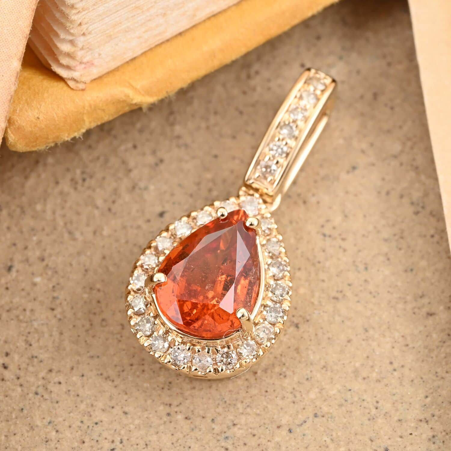 14K Yellow Gold  AAA   Nigerian Spessartite Garnet ,  White Diamond  I2 Pendant 1.75 ct,  Gold Wt. 1.52 Gms  1.750  Ct.