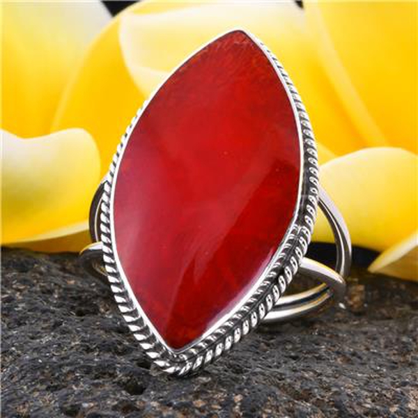 Royal Bali Collection - Red Coral Marquise Ring in Sterling Silver, Silver wt 4.10 Gms