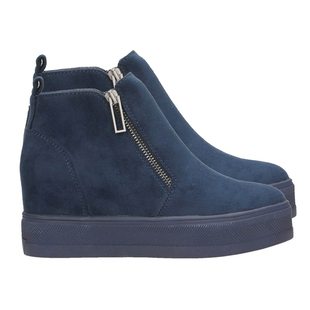 Manchester Closeout Ankle Flat Boots - Navy