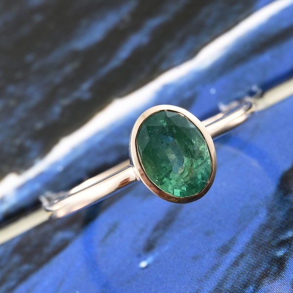 One Time Deal - 9K Y Gold AAA Boyaca Colombian Emerald (Ovl) Solitaire Ring 1.000 Ct.