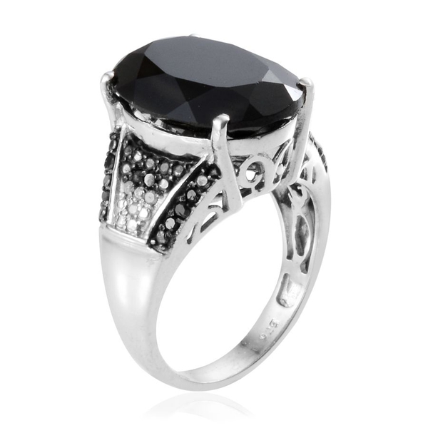 Boi Ploi Black Spinel (Ovl 10.25 Ct), Black Diamond and Diamond Ring in Platinum Overlay Sterling Silver 10.450 Ct.