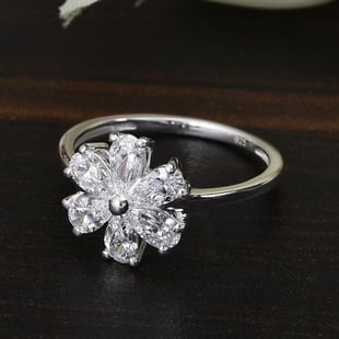 Lustro Stella Sterling Silver Ring Made with Finest CZ 1.82 Ct.