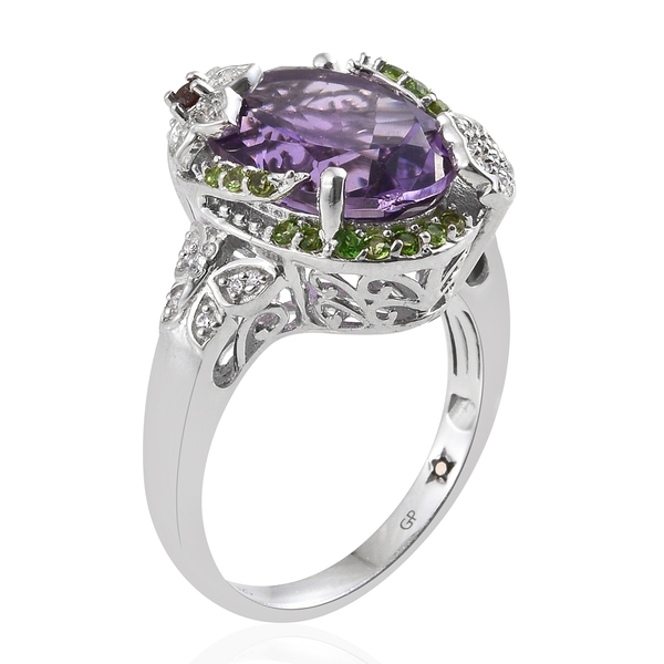 GP Amethyst (Ovl 8.75 Ct), Mozambique Garnet, Chrome Diopside and Multi Gemstone Ring in Platinum Overlay Sterling 9.250 Ct. Silver wt 6.53 Gms.