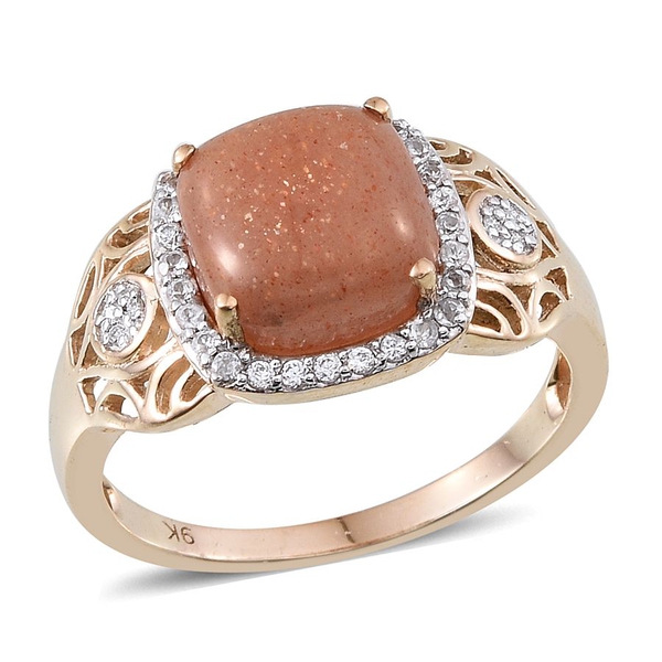 9K Y Gold Morogoro Peach Sunstone (Cush 5.00 Ct), Diamond and Natural Cambodian Zircon Ring 5.350 Ct