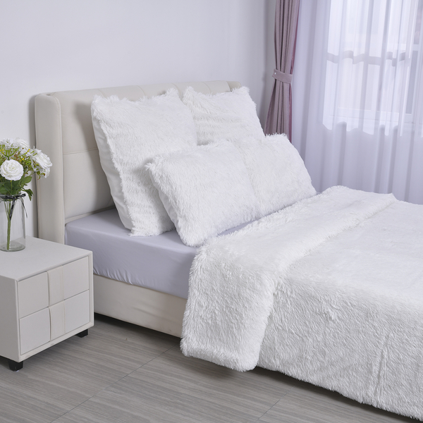 Premium 3 Piece Bedding Set - Faux Fur Blanket (Size 225x220 Cm) and 2 Pillow Cases (Size 70x50 Cm) - White