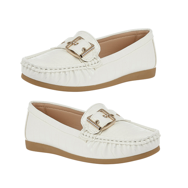 Lotus Cory Slip-On Loafers (Size 3) - White