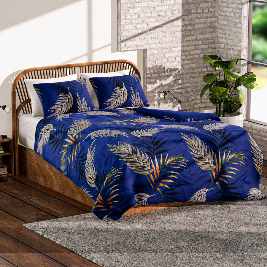 3 Piece Set - Leaf Pattern Summer Weight Comforter With 2 Pillow Cases (King Size) - Blue And Multi