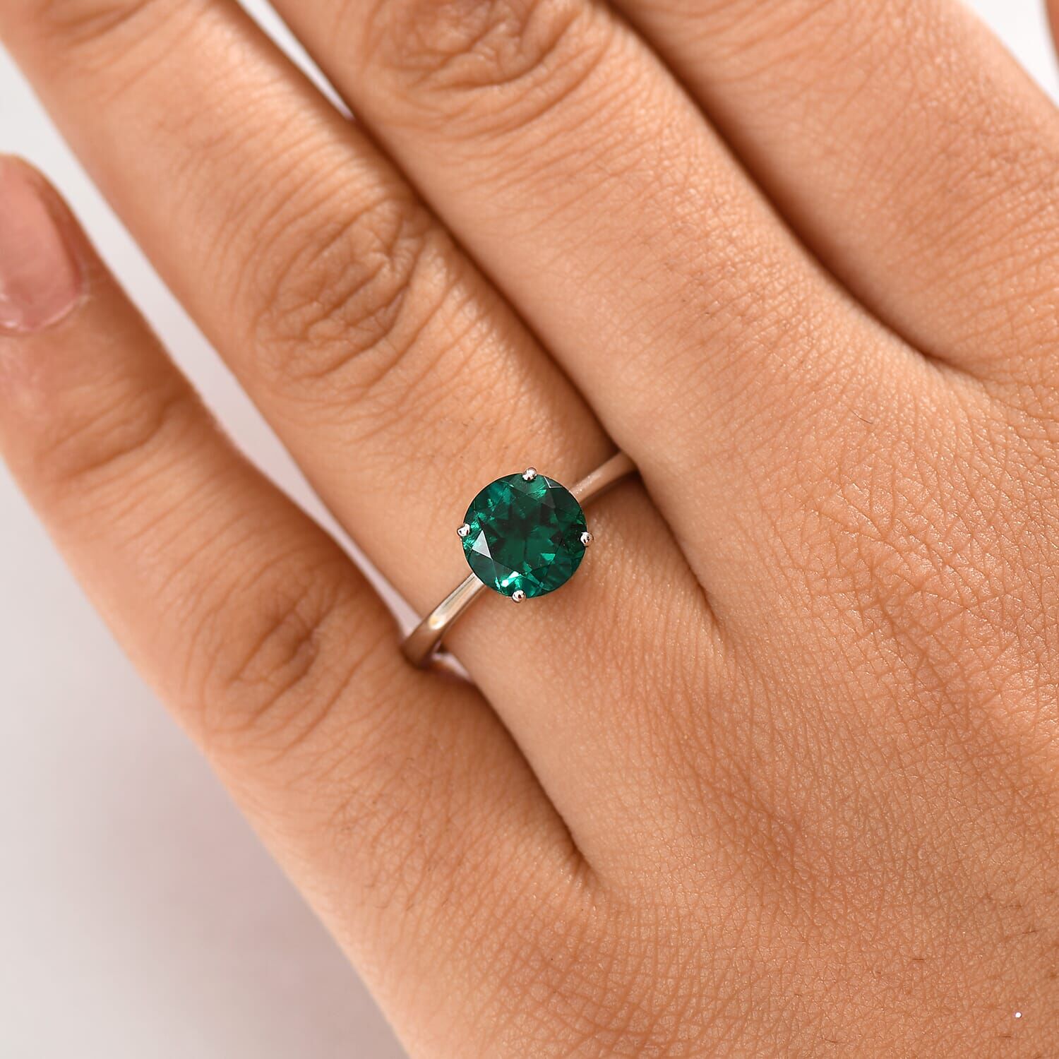 10K White Gold AAA Lab Grown Emerald Solitaire Ring, Gold Wt.3.02 Gms  1.635  Ct.