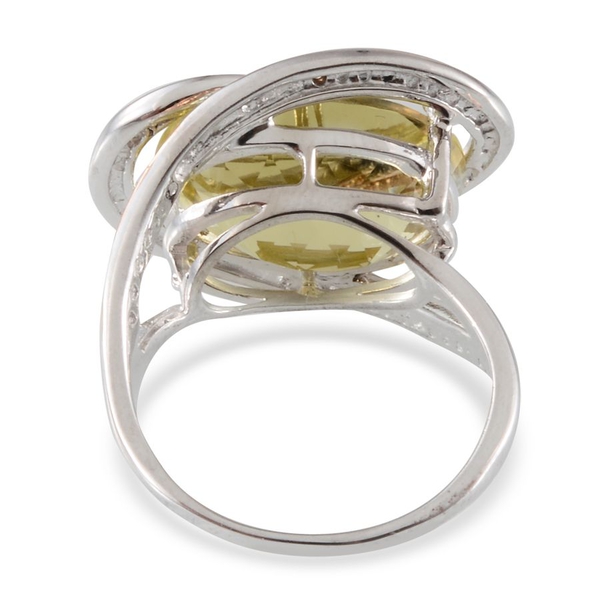 Brazilian Green Gold Quartz (Ovl 10.00 Ct), Yellow Diamond Ring in Platinum Overlay Sterling Silver 10.030 Ct.