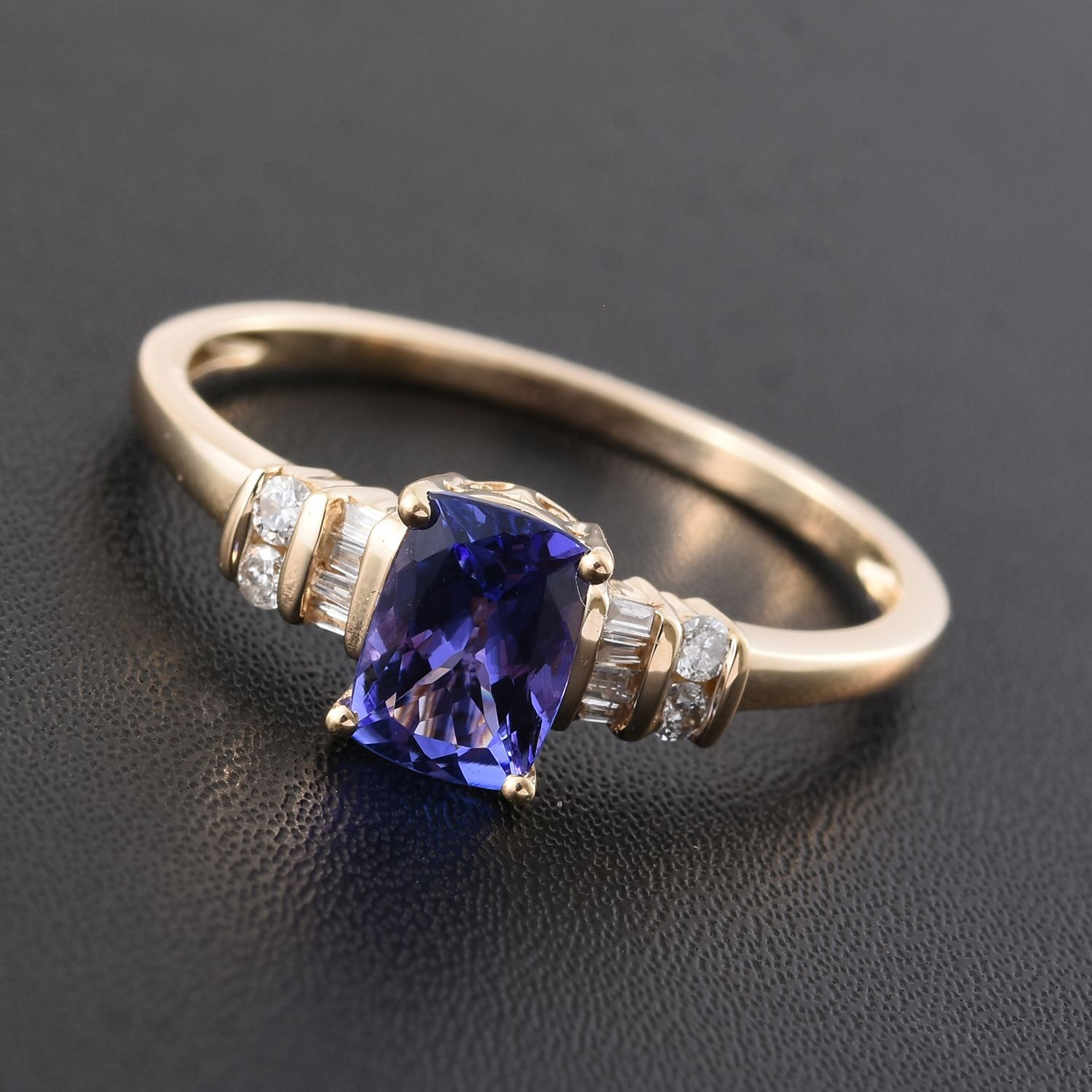New York Collection - 14K Y Gold Tanzanite (Cush 1.00 Ct), Diamond Ring 1.100 Ct.