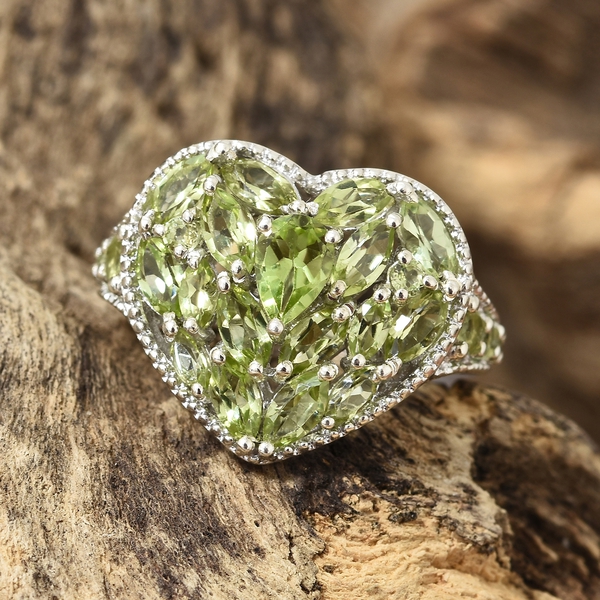 Hebei Peridot (Mrq) Heart Ring in Platinum Overlay Sterling Silver 3.250 Ct, Silver wt 5.54 Gms.