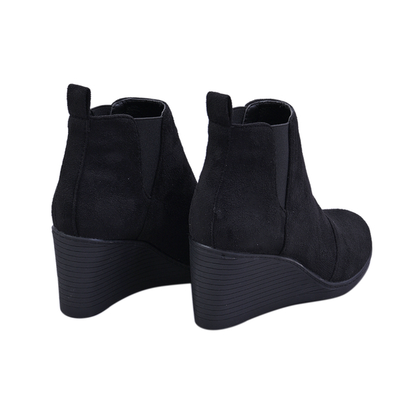 LA MAREY Wedge Heel Ankle Boots (Size 3) - Black