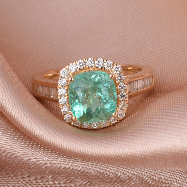 ILIANA 18K Yellow Gold AAA Boyaca Colombian Emerald and Diamond (SI/G-H) Ring 3.05 Ct, Gold Wt. 5.88 Gms