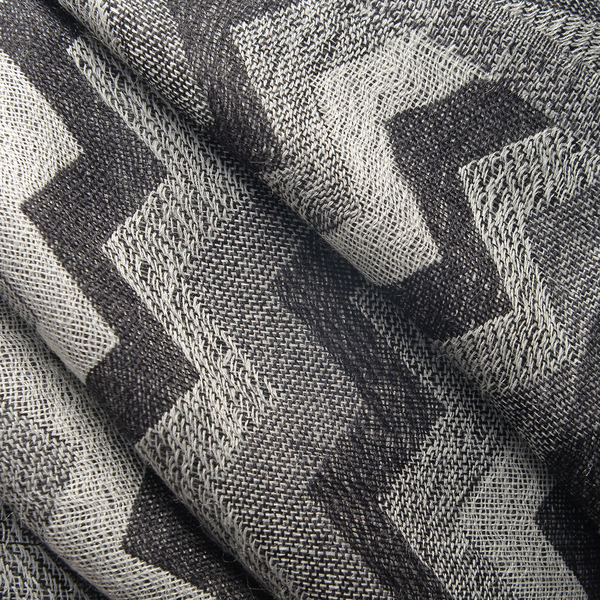 100% Cashmere Wool Black, Grey and White Colour Chevron Pattern Scarf (Size 180X70 Cm)