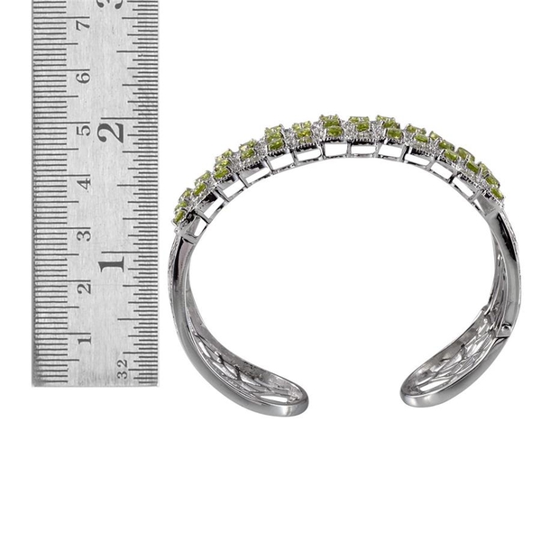 AA Hebei Peridot (Ovl), Diamond Cuff Bangle in Platinum Overlay Sterling Silver (Size 7.5) 15.020 Ct.