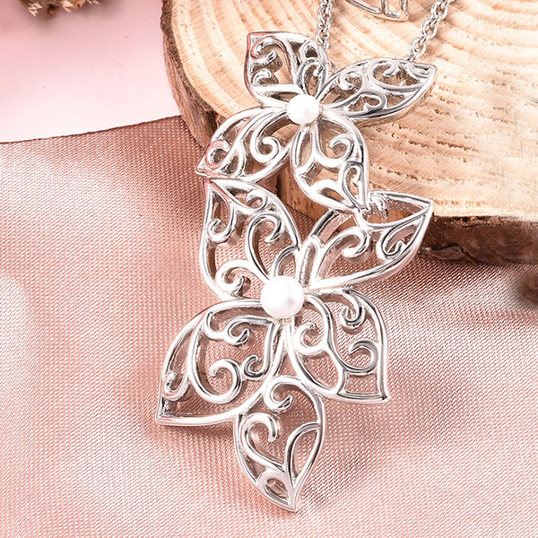 LucyQ Filigree Collection - White Freshwater Pearl Flower Petal Pendant with Chain (Size 16 with 4 inch Extender) in Rhodium Overlay Sterling Silver, Silver wt. 16.16 Gms