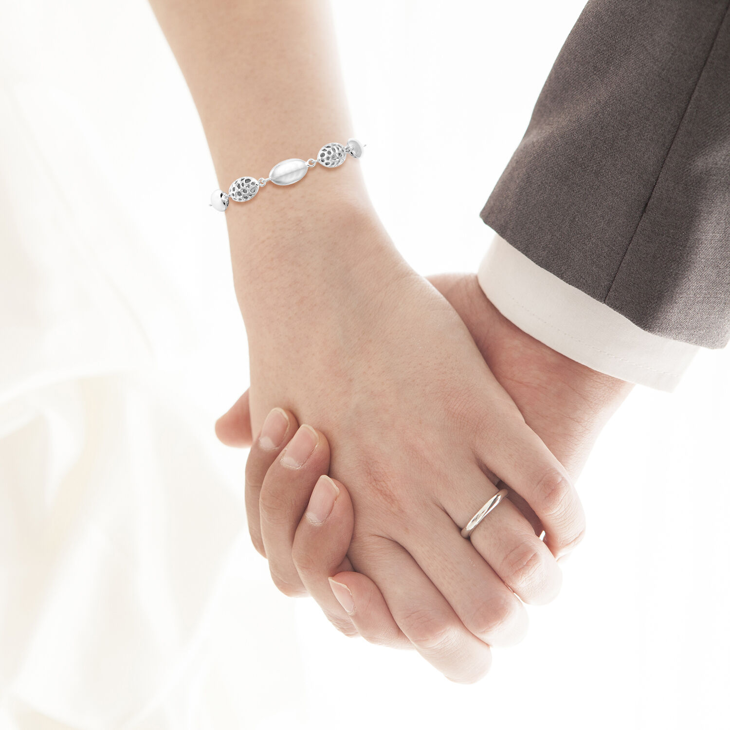 RACHEL GALLEY Pebble Collection -  Rhodium Overlay Sterling Silver Pebble Lattice Bracelet (Size 8 including Extender), Silver wt 11.62 Gms.