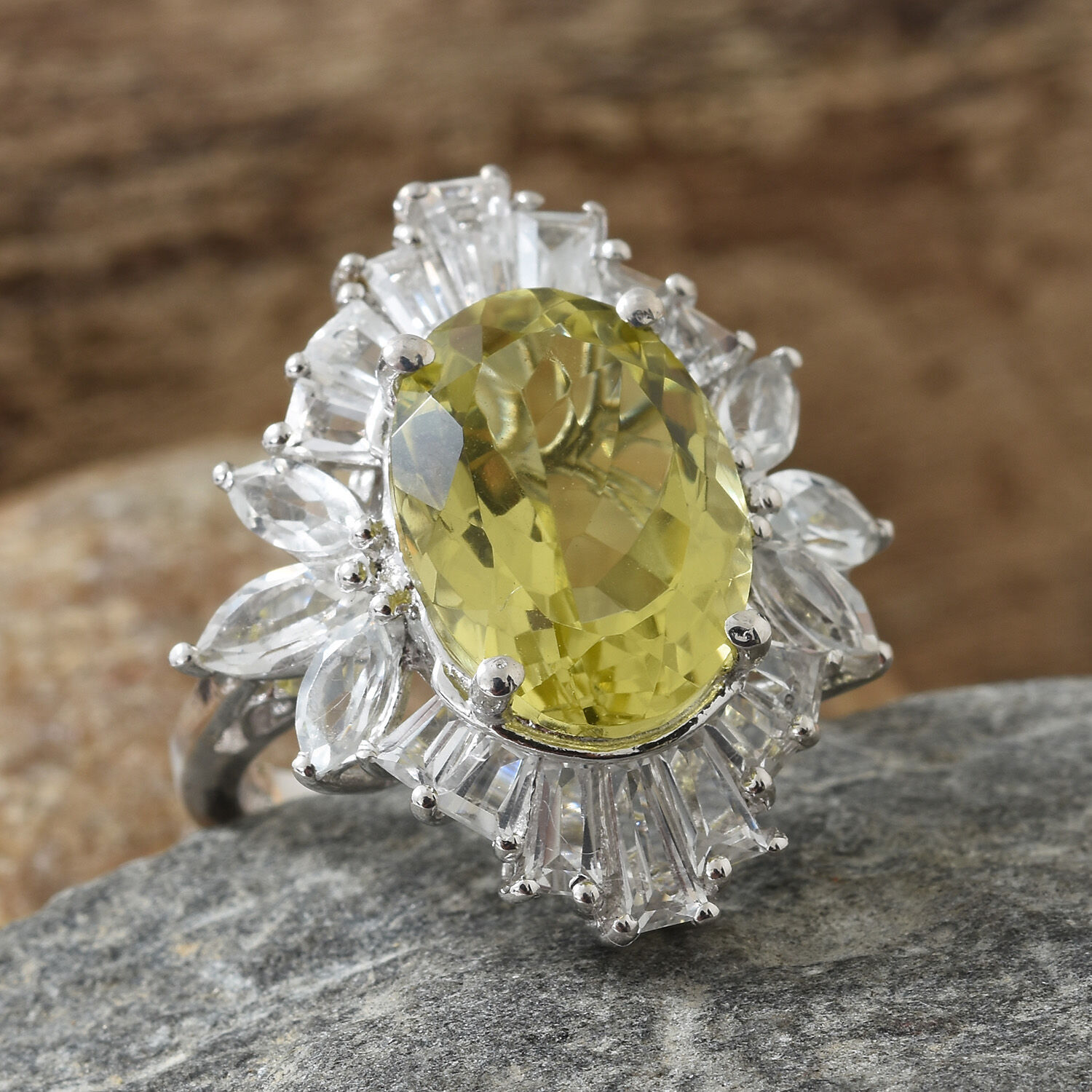 Natural Ouro Verde Quartz (Ovl 5.80 Ct), White Topaz Ring in Platinum Overlay Sterling Silver 9.000 Ct.