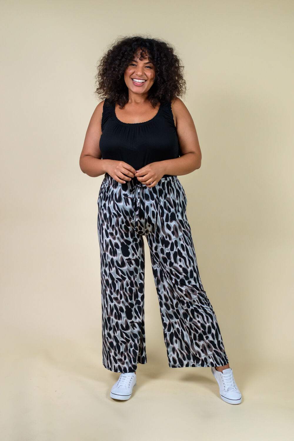 TAMSY Wide Leg Batwing Pattern Trousers - Black
