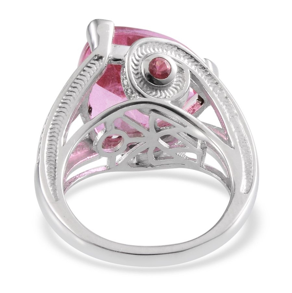 Kunzite Colour Quartz (Trl 12.50 Ct), Mahenge Pink Spinel and Diamond Ring in Platinum Overlay Sterling Silver 12.620 Ct.