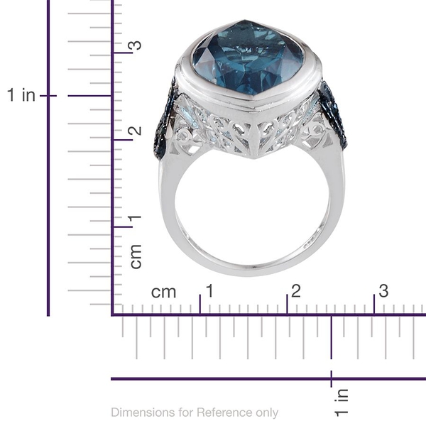 River Quartz (Mrq 18.50 Ct), Blue Diamond Ring in Platinum Overlay Sterling Silver 18.530 Ct.