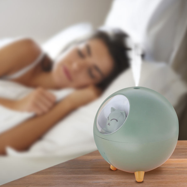 The Fifth Season - Cute Planet Cat Humidifier with 10ml Jasmine Fragrance Oil and Colour Changing LED Light - Green