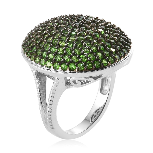 Chrome Diopside (Rnd) Cluster Ring in Black and Platinum Overlay Sterling Silver 2.750 Ct, Silver wt 6.40 Gms, Number of Gemstone 166.