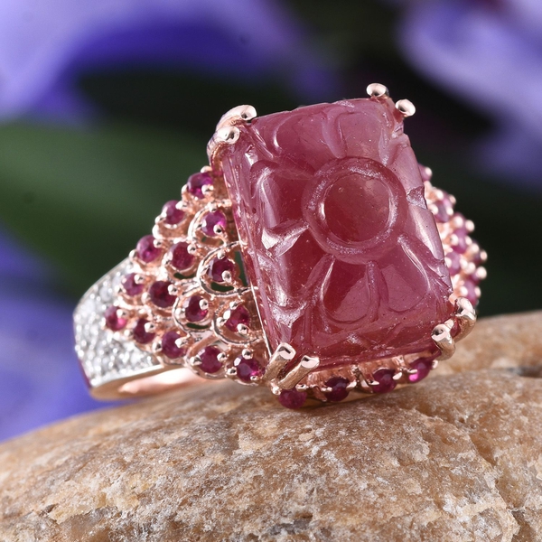 GP African Ruby (Oct 13.50 Ct), Kanchanaburi Blue Sapphire, Ruby and Natural Cambodian Zircon Ring in Rose Gold Overlay Sterling Silver 14.520 Ct.