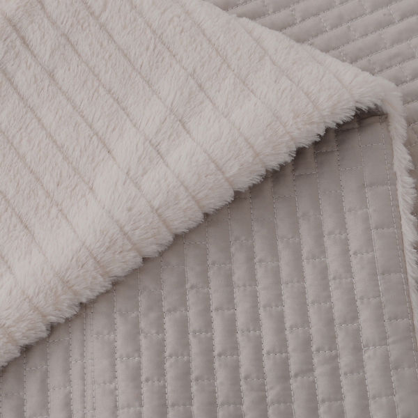 Matte Sateen Woven Quilted Blanket with Faux Fur Border in Ivory Colour (150x200 cm)