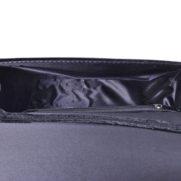 Designer Inspired - Black Colour Diamond Pattern Velvet Crossbody Bag with Chain Strap (Size 23.5X15X7 Cm)