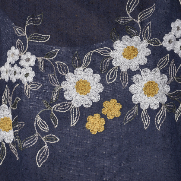 Jovie Embroidered Flower Pattern Top in Navy (Size 90x70)