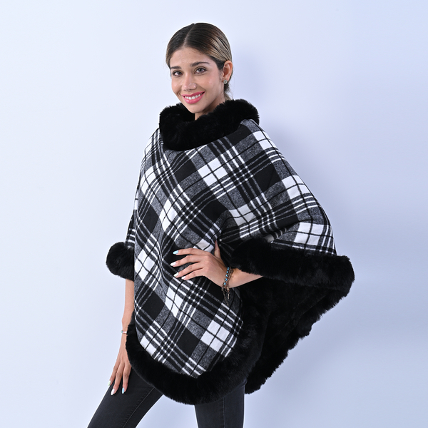 LA MAREY Checkered Pattern Faux Fur Poncho (Free Size) - Black