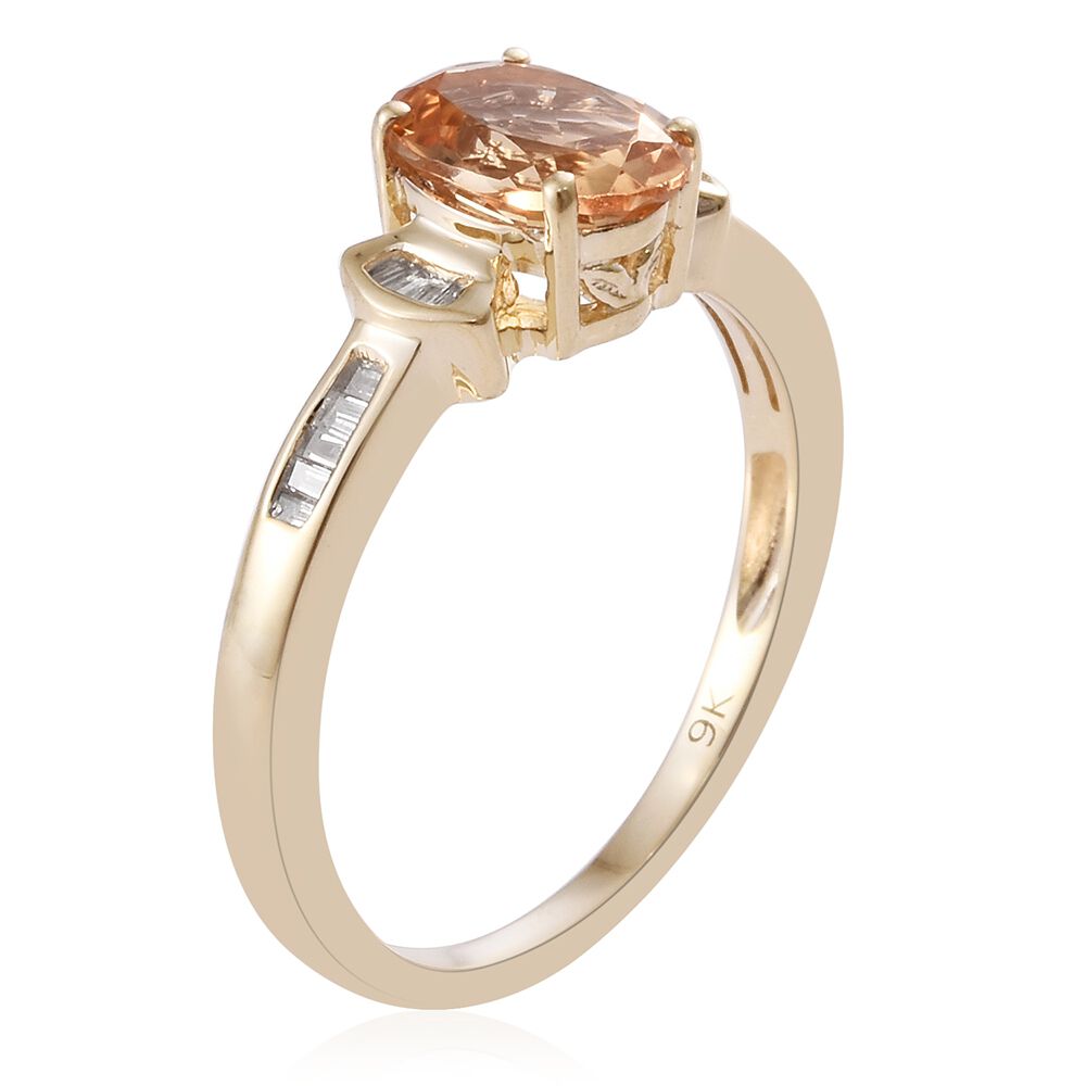 Limtied Edition- 9K Yellow Gold AAA Imperial Topaz (Ovl 1.38 Ct), Diamond Ring 1.500 Ct.