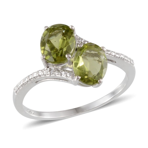 Hebei Peridot (Ovl), Diamond Ring in Platinum Overlay Sterling Silver 2.760 Ct.