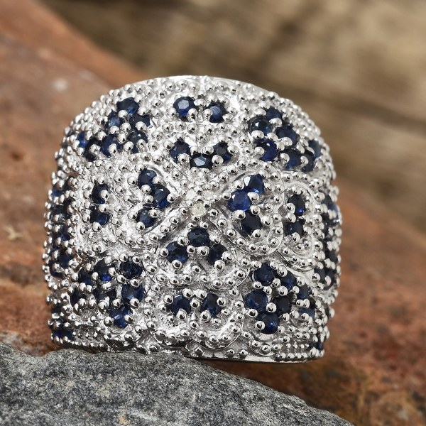 Kanchanaburi Blue Sapphire (Rnd), Diamond Cluster Ring in Platinum Overlay Sterling Silver 2.500 Ct, Silver wt 14.00 Gms