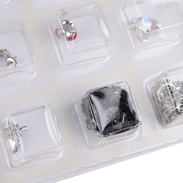 TJC Advent Calendar 24 Pieces of Jewellery Including Necklace (Size 21