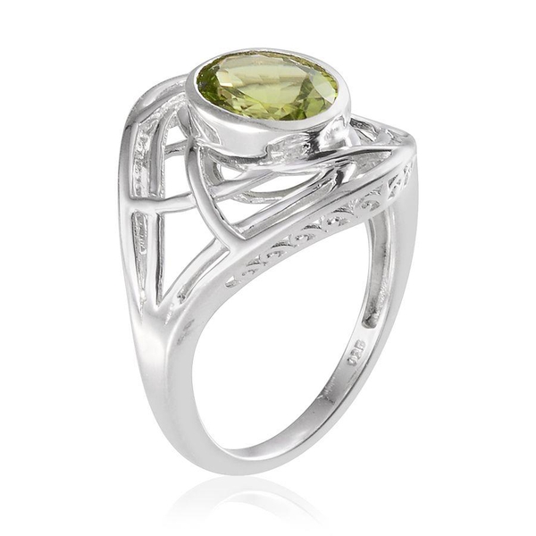 AA Hebei Peridot (Ovl) Solitaire Ring in Platinum Overlay Sterling Silver 2.500 Ct.