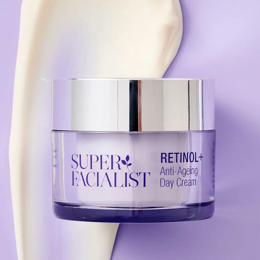 Super Facialist 50ml Retinol+ Day Cream AntiAgeing Renewing 7064098 TJC