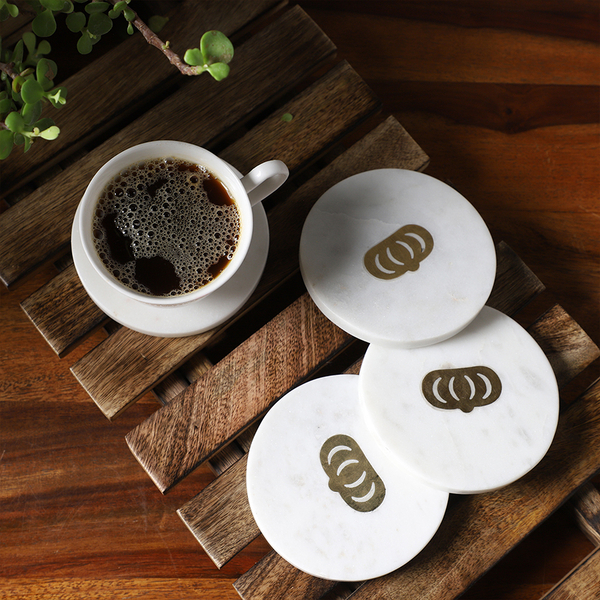 NAKKASHI - Set of 4 - Round Marble Coasters with Crown Brass Inlay (Size 10cm)