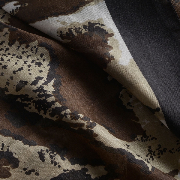 Brand New - 100% Mulberry Silk Black and Dark Brown Colour Leopard Printed Kaftan (Size 170X70 Cm)