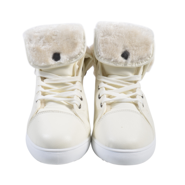 Womens Flat Faux Fur Lined Grip Sole Winter Ankle Boots (Size 3) - White