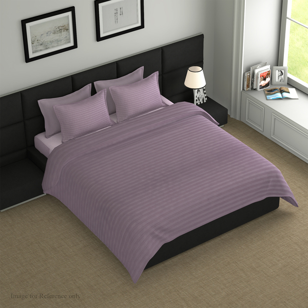 7 Piece Set - Bedding Set including 1 Duvet with Duvet Cover (220x225cm), 2 Pillows with Pillow Cove