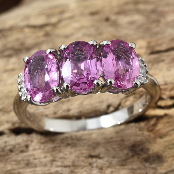 Signature Collection- RHAPSODY 950 Platinum Extremely Rare AAAA Pink Sapphire (Ovl), Diamond (VS/E-F) Ring 2.750 Ct Platinum Wt 4.45 Grams