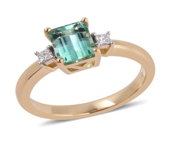 ILIANA 18K Yellow Gold AAA Boyaca Colombian Emerald (Oct 1.250 Ct) Diamond (SI/G-H) Ring  1.350 Ct.