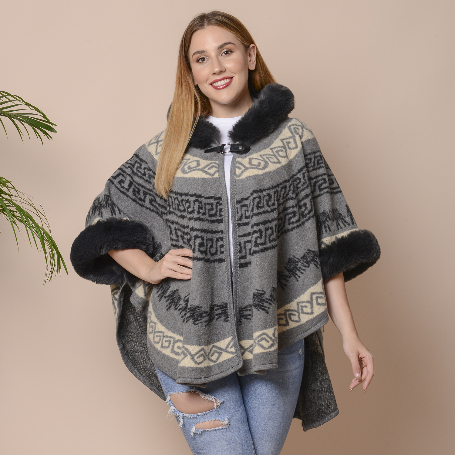 Grey Colour Half Round Shape Blanket Wrap with Faux Fur Collar (Size 109.22 x 80.01cm)