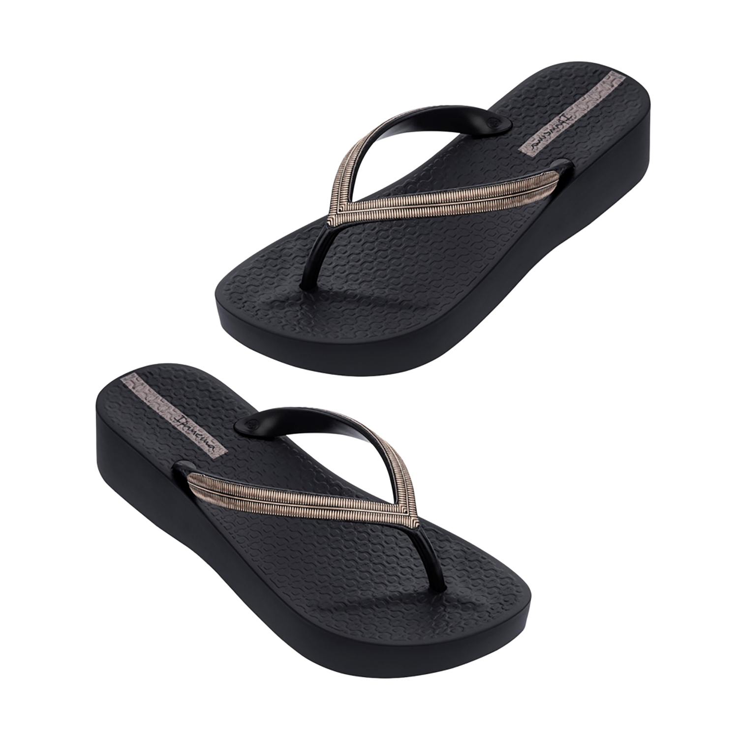Ipanema Mesh Wedge Flip Flop in Black (Size 3)